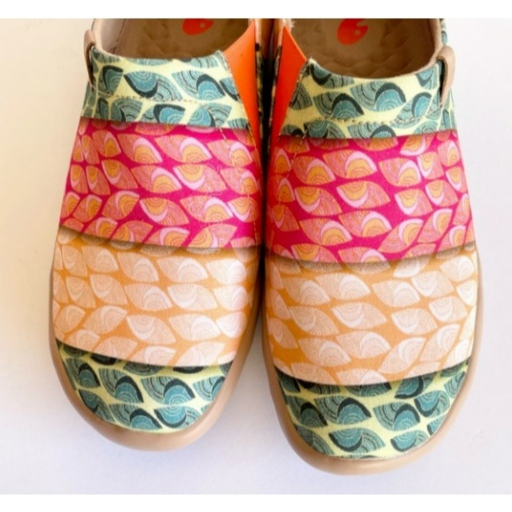 NWT UIN Slip On Shoes Canvas Comfortable Loafers Womens Bodhi Leaf - Picture 3 of 5